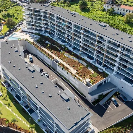 The By Sam Apartman *